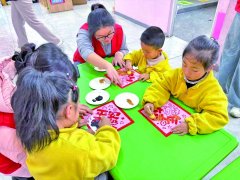 <b>细致分解近视低龄化的危</b>